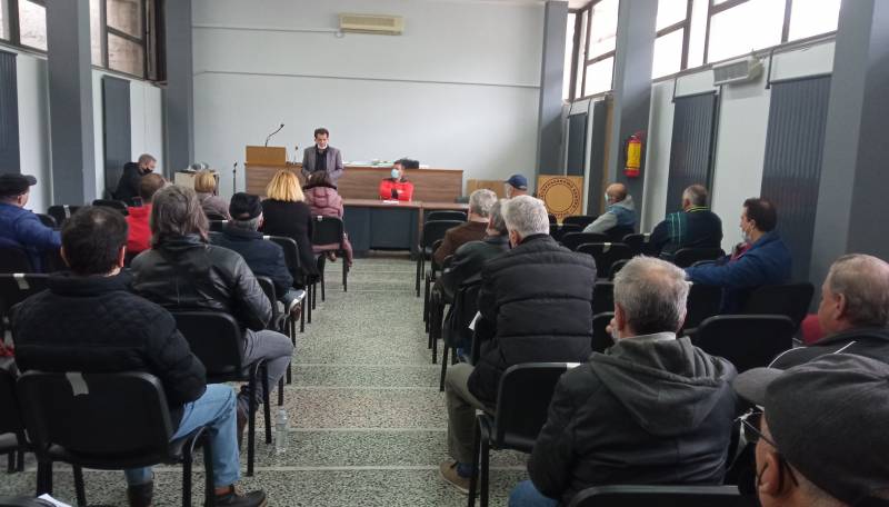 Σύσκεψη φορέων στο Εργατικό Κέντρο Νάουσας για οργάνωση κινητοποιήσεων