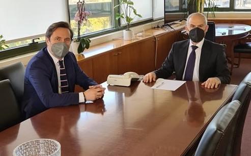 Θέματα πολεοδομίας και χωροταξίας συζήτησε με τον Υφυπουργό Χωροταξίας ο δήμαρχος Νάουσας