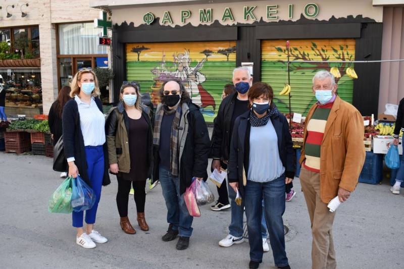 Κλιμάκιο του ΣΥΡΙΖΑ περιόδευσε στις λαϊκές αγορές