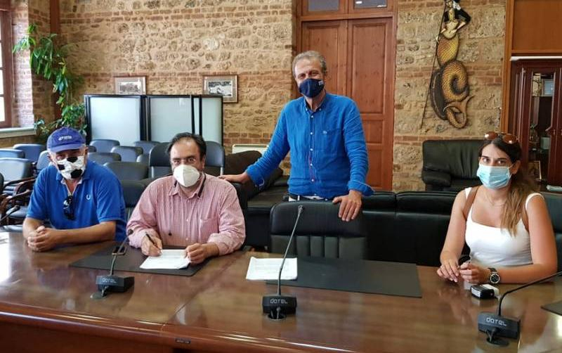 Δήμος Βέροιας: Υπογραφή συμβάσεων για συντηρήσεις οδών και ενδοδημοτική οδοποιία