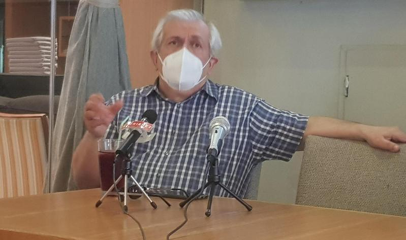 Κούτρας για κορονοϊό: “Αν εμβολιαστείς δεν κινδυνεύεις” (βίντεο)