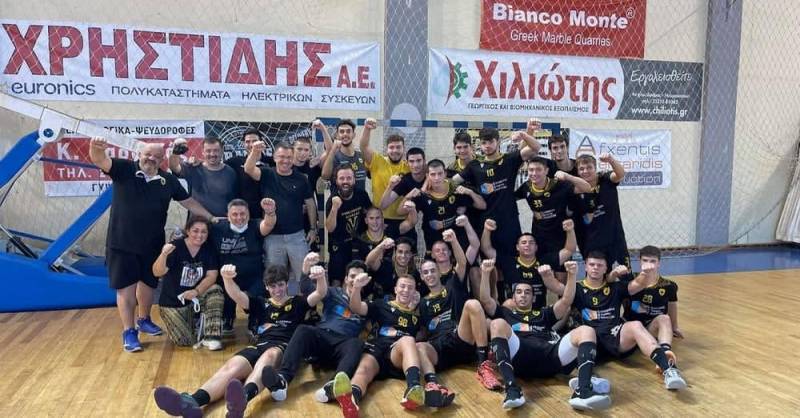 Πρωταθλήτρια και στο εφηβικό η ΑΕΚ