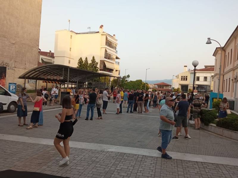 Συλλαλητήριο στην Βέροια εναντίον της υποχρεωτικότητας του εμβολίου κατά του κορονοϊού