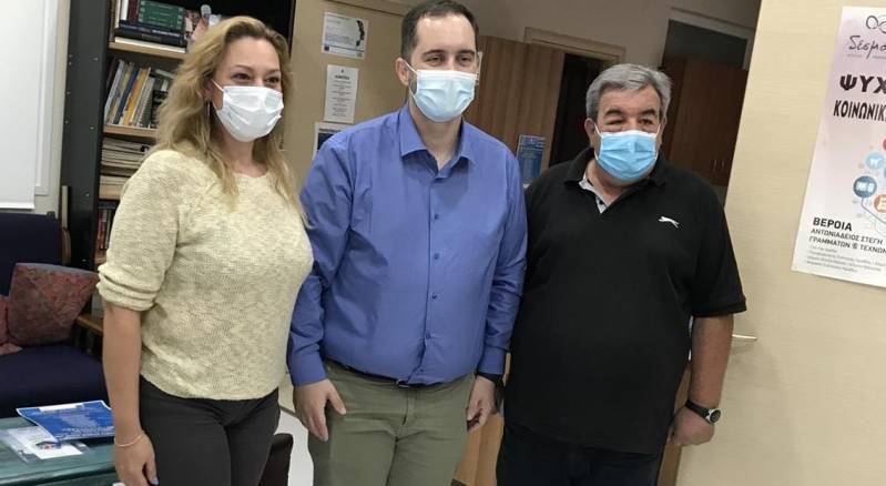 O πρόεδρος του ΟΚΑΝΑ στη ΜΟΘΕ Βέροιας, στο Κέντρο Πρόληψης «Πρόσβαση» και στο ΣΟΦΨΥ