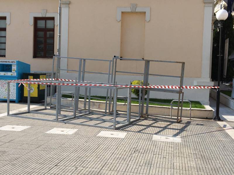 Με τα κρούσματα κορονοϊού στα ύψη η Βέροια ετοιμάζεται για παρέλαση