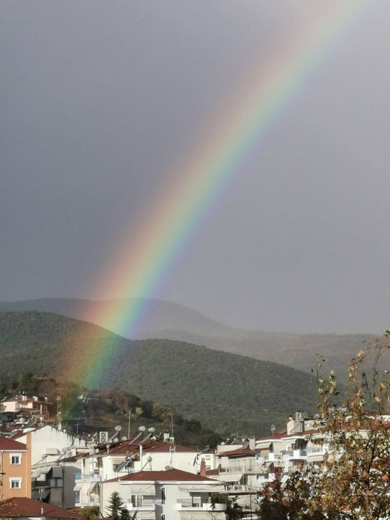 Βέροια: Το ουράνιο τόξο μετά την βροχή