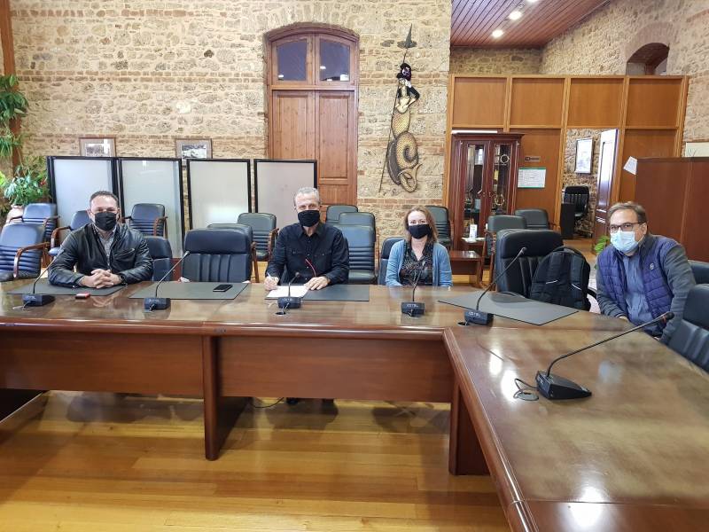 Υπογράφηκε η σύμβαση για το “Βιοκλιματικό – Πολιτιστικό Δίκτυο διαδρομών στην παλιά πόλη της Βέροιας”