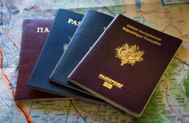 Αποκλειστικά ηλεκτρονική ανανέωση όλων των κατηγοριών τίτλων διαμονής των πολιτών τρίτων χωρών