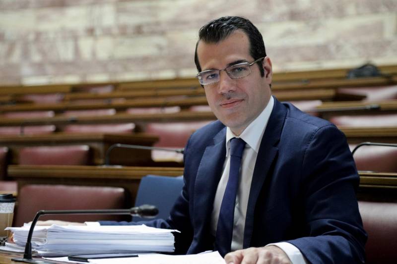 Εξειδίκευσε τα νέα μέτρα ο Υπουργός Υγείας Θ. Πλεύρης – Τι ισχύει για εμβολιασμένους και ανεμβολίαστους