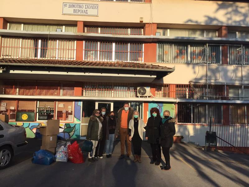 Τρόφιμα για οικογένειες του Ομίλου Προστασίας Παιδιού συγκέντρωσε το 9ο Δημοτικό Βέροιας