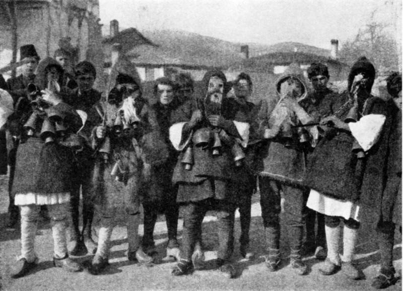 Μεταμφιέσεις στο δωδεκαήμερο και Πρωτοχρονιά Ξηρολιβαδιωτών