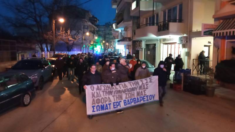 Συλλαλητήριο πραγματοποίησαν στη Νάουσα οι εργαζόμενοι στην “Βαρβαρέσσος”