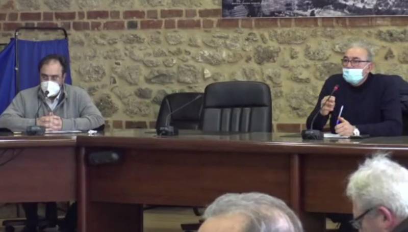 Παραμένει όπως ήταν το προεδρείο του Δημοτικού Συμβουλίου Βέροιας