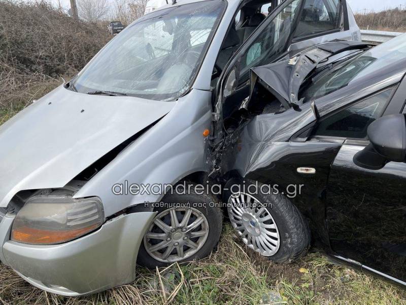 Σύγκρουση ΙΧ στο ύψος του Κεφαλοχωρίου