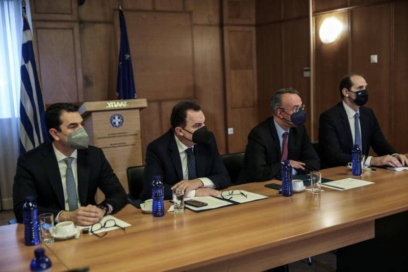 Σύσκεψη στο ΥΠΑΑΤ με εκπροσώπους του Συντονιστικού της Πανελλαδικής των Αγροτών