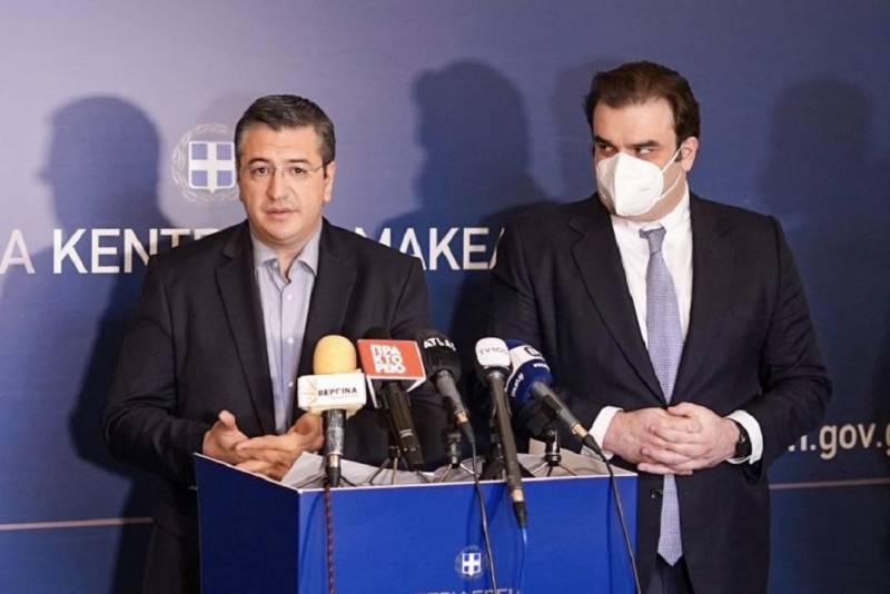 Το νέο ψηφιοποιημένο σύστημα προγραμματισμού των εξετάσεων υποψήφιων οδηγών της Περιφέρειας παρουσίασαν Τζιτζικώστας και Πιερρακάκης