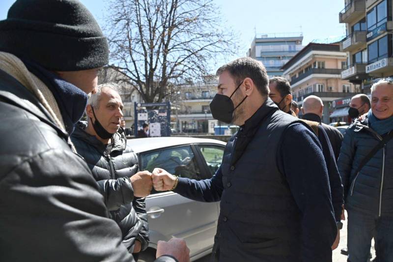 Η επίσκεψη Νίκου Ανδρουλάκη στη Νάουσα