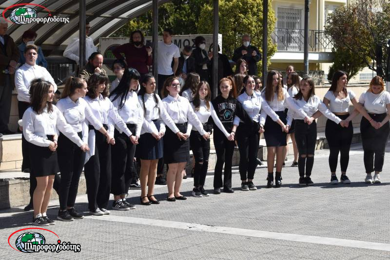 Επετειακή μουσικοχορευτική εκδήλωση από το ΕΠΑΛ Βέροιας (φωτογραφίες, βίντεο)