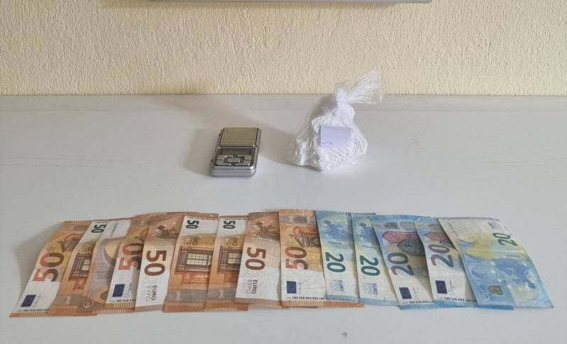 Το Τμήμα Ασφάλειας Βέροιας συνέλαβε άνδρα για διακίνηση ναρκωτικών