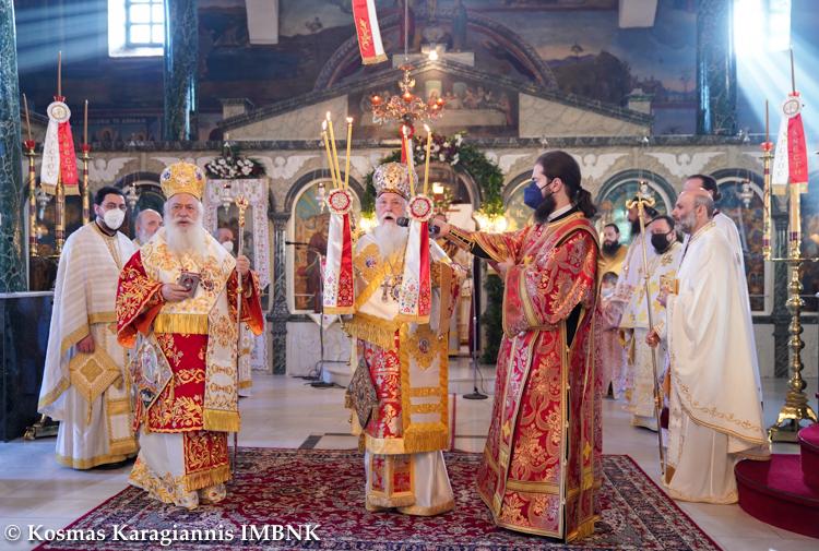 «1822-2022: Δοβρά-Νάουσα»: Αρχιερατικό Συλλείτουργο για τους Αγίους Πέντε Ναουσαίους Ιερομάρτυρες (φωτογραφίες)