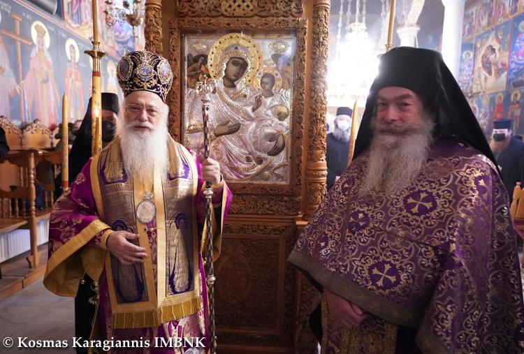 Με συγκίνηση η ενθρόνιση της Ιεράς Θαυματουργού Εικόνος της Παναγίας Δοβρά