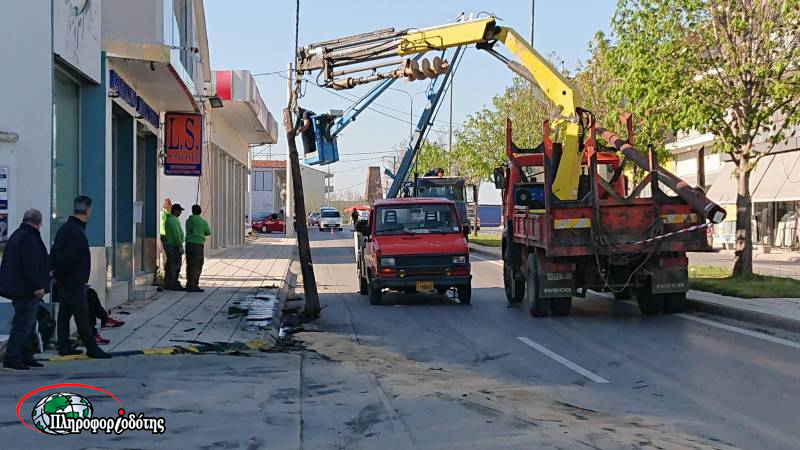 Βέροια: Βγήκε από τον δρόμο και έπεσε πάνω σε κολόνα