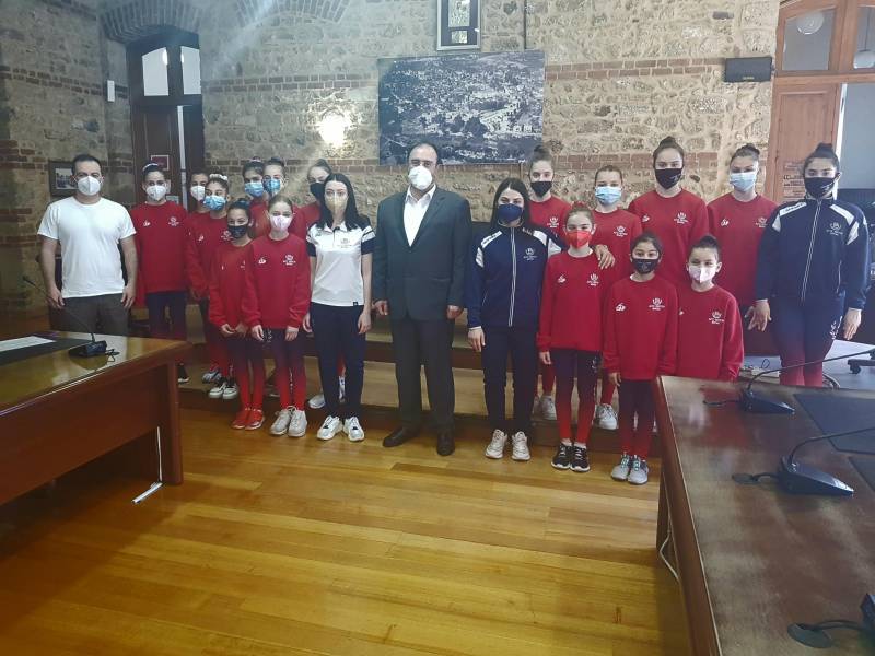 Τις αθλήτριες του συλλόγου Βερόη υποδέχθηκε ο Δήμαρχος Βέροιας