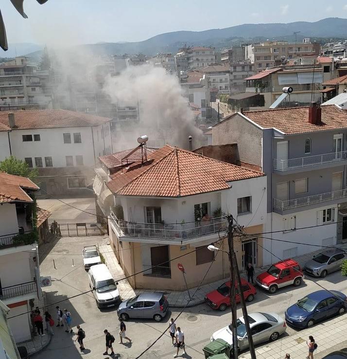 Φωτιά σε διαμέρισμα στο κέντρο της Βέροιας