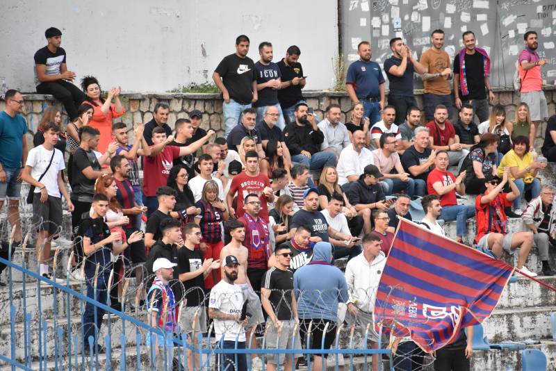 Συγκινητικός ο κόσμος της Βέροιας στην Λαμία