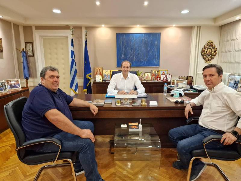 Σε Βεσυρόπουλο και Άδωνι ο δήμαρχος Νάουσας