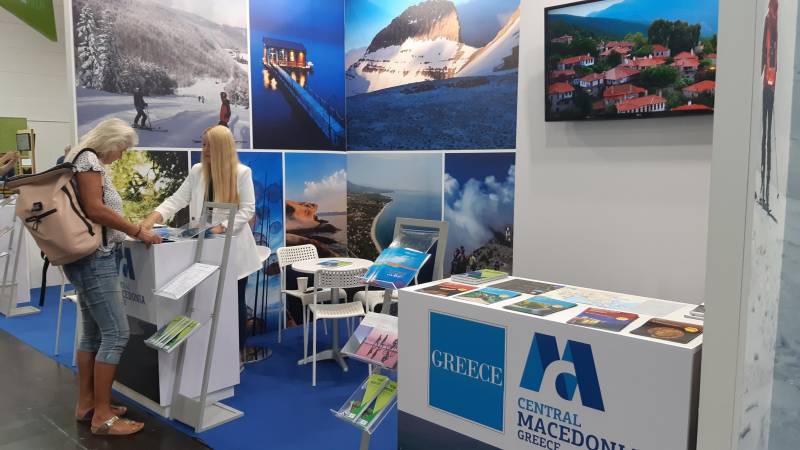 Η Περιφέρεια στην Έκθεση LONDON WINE FAIR 2025 για την Προβολή των Τοπικών Οίνων