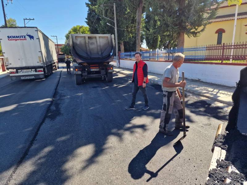 Ολοκληρώνονται οι εργασίες ασφαλτόστρωσης στην Μαρίνα
