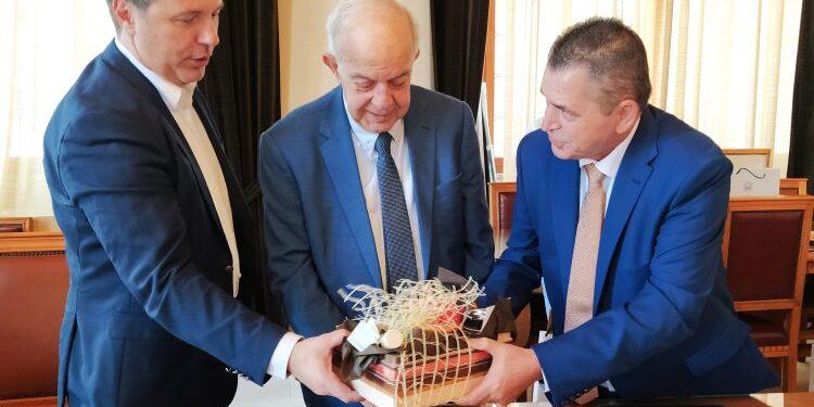 Αντιπροσωπεία αυτοδιοικητικών στελεχών της Ημαθίας στον δήμαρχο Ηρακλείου