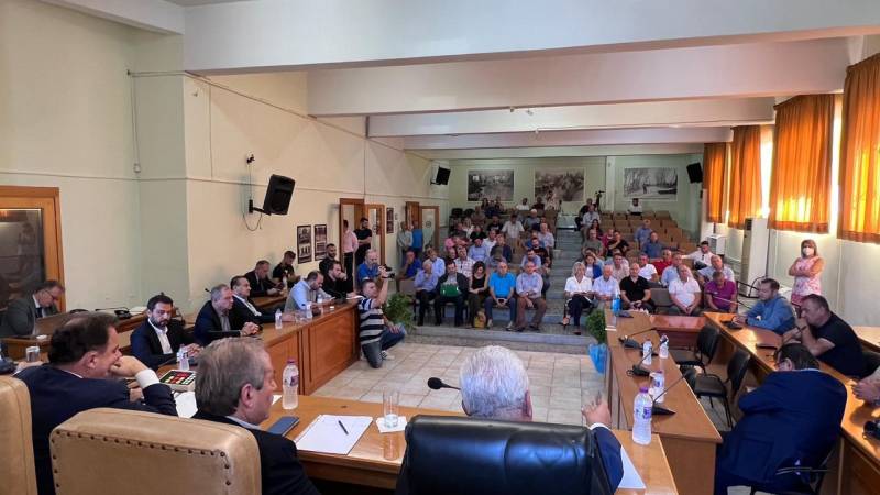 Γεωργαντάς από Ημαθία: Επέκταση του προγράμματος αντιχαλαζικής προστασίας- Τα τρία στάδια για τις αποζημιώσεις των ροδακινοπαραγωγών