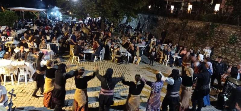 Με πολύ κόσμο το πανηγύρι στην Κουμαριά