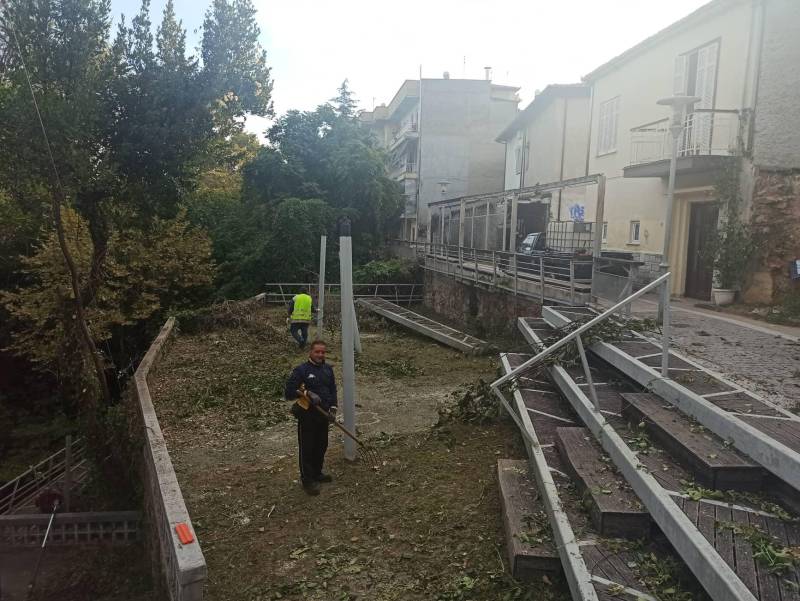 Εργασίες καθαρισμού και έργα συντήρησης αγροτικών οδών από τα συνεργεία του Δήμου Νάουσας