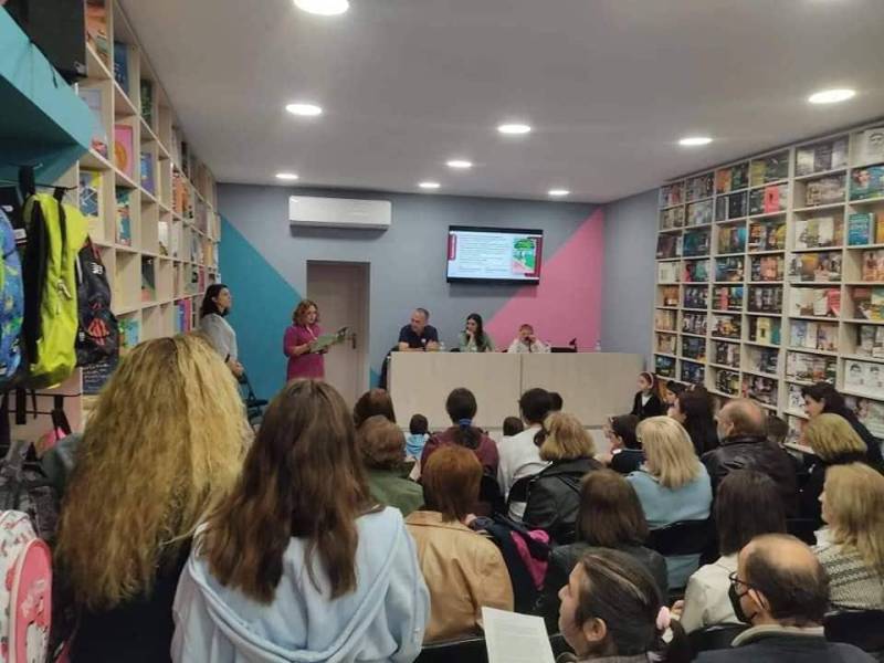 Παρουσιάστηκε σε Νάουσα και Κοπανό “Η Σταματίνα στον κόσμο των ανθρώπων” του Κυριάκου Κύρκου