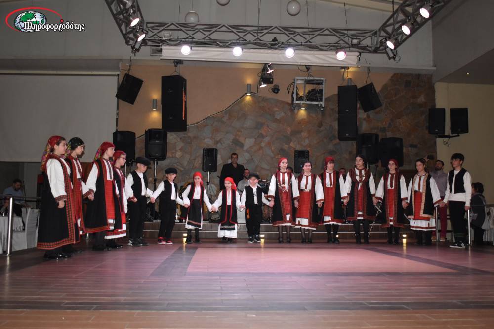 Με πολύ κόσμο ο χορός των Δασκιωτών (φωτογραφίες, βίντεο)