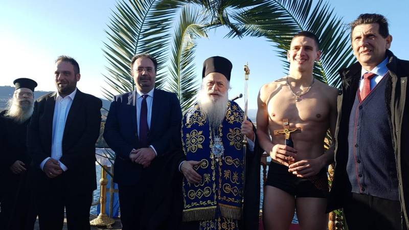 Μητροπολίτης: “Το βρέφος που χάθηκε, είναι με τους αγγέλους” (βίντεο)