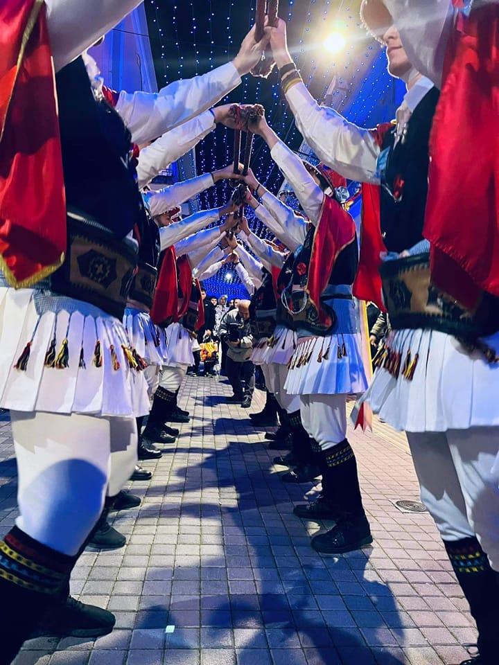 Το έθιμο Μωμόγεροι θα αναβιώσει την Παρασκευή στη Νέα Νικομήδεια