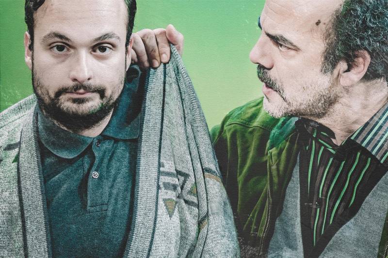 Το ΔΗΠΕΘΕ ανακοίνωσε τις επόμενες παραστάσεις του έργου “Μισά μισά”