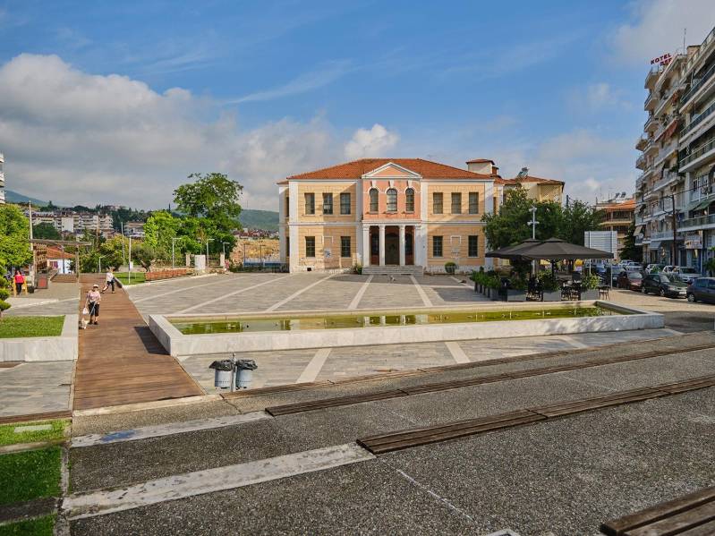 Η παραχώρηση των παλαιών δικαστηρίων, το όραμα της δημοτικής πινακοθήκης Βέροιας και το στοίχημα της πολιτιστικής πρωτεύουσας