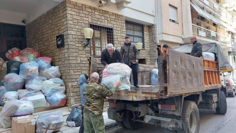 Δυο φορτηγά με είδη πρώτης ανάγκης αναχώρησαν από την Βέροια για τους σεισμόπληκτους