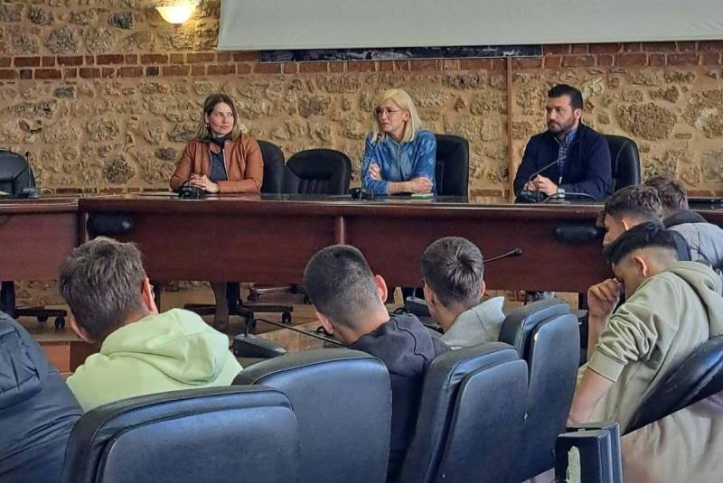 Μαθητές του ΕΠΑΛ Βέροιας στο Δημαρχείο – Ποια θέματα συζήτησαν
