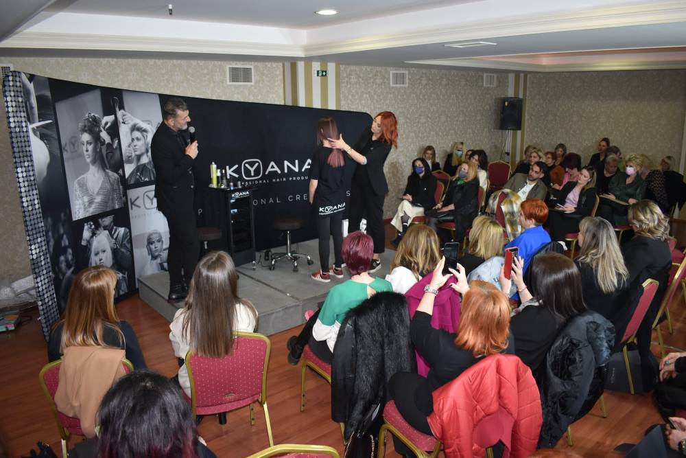 Σεμινάριο για κομμωτές πραγματοποίησε η ΚΥΑΝΑ στην Βέροια (φωτογραφίες)