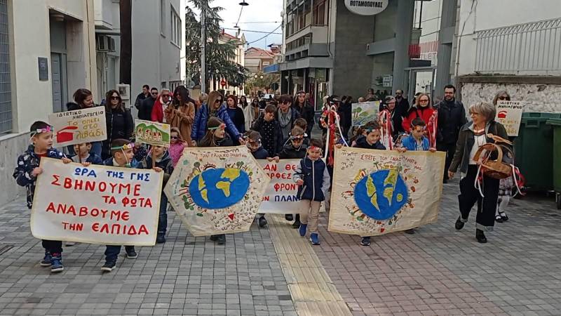 Την Άνοιξη υποδέχθηκε «Το Σπίτι στο Λιβάδι» με “Χελιδονίσματα” και δράση για το περιβάλλον (φωτογραφίες)