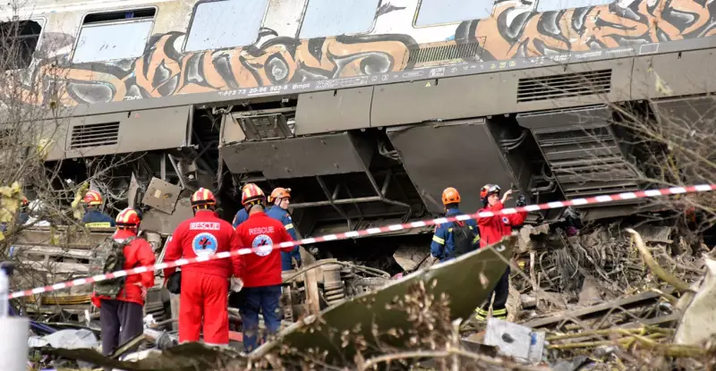 Στους 43 οι νεκροί – Στον ανακριτή ο σταθμάρχης για την τραγωδία στα Τέμπη