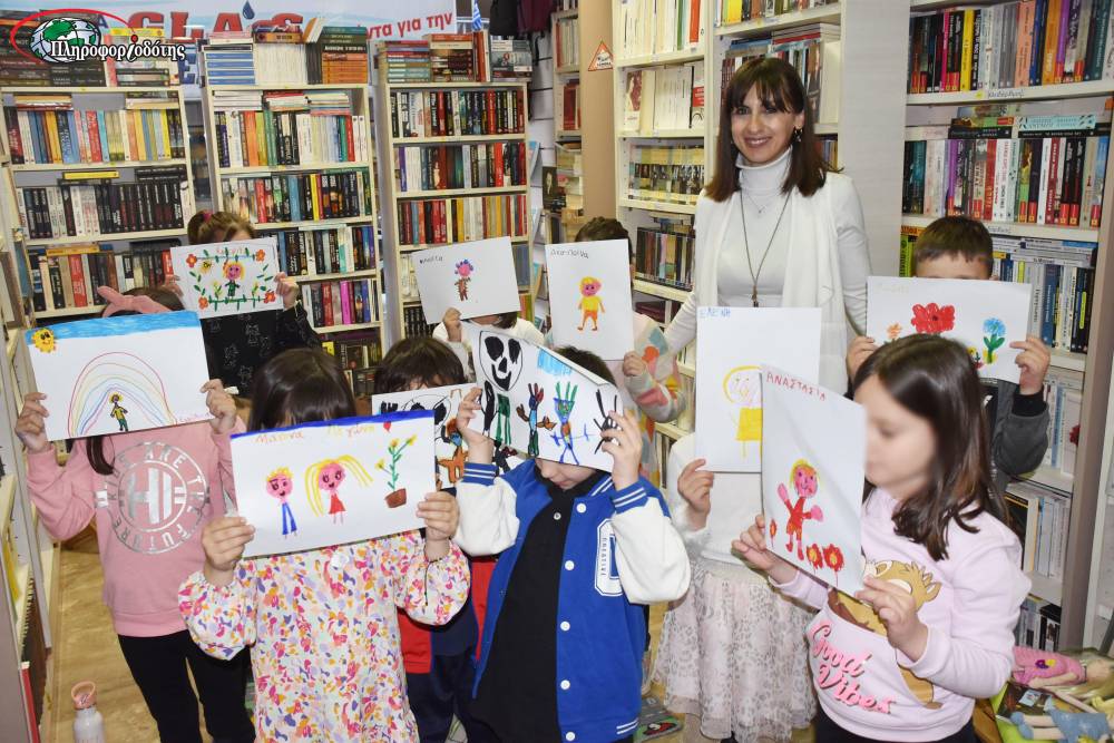«Η Λουλουδένια» της Αναστασίας Γιωτοπούλου παρουσιάστηκε στο Βιβλιοπωλείο Ηλιοτρόπιο (φωτογραφίες)
