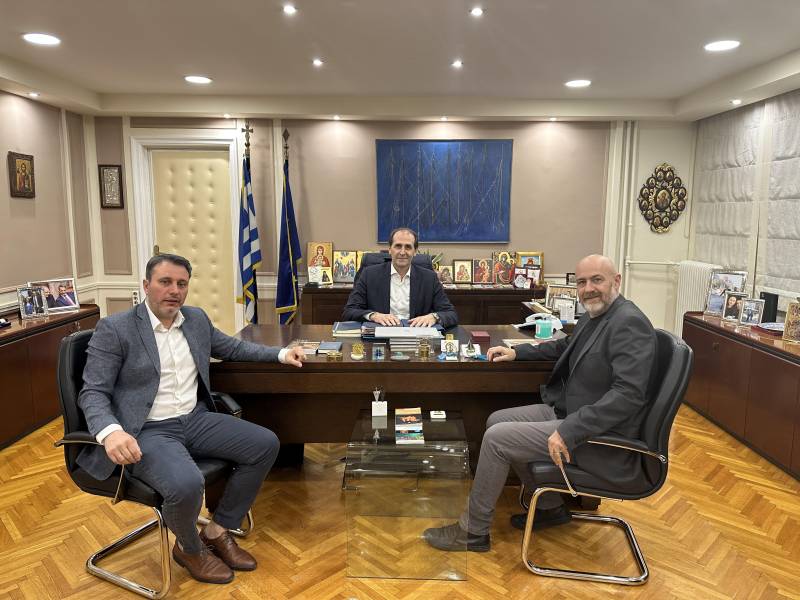 Προτάσεις που καθιστούν την εστίαση βιώσιμη κατέθεσε στον Βεσυρόπουλο ο Σαμανίδης
