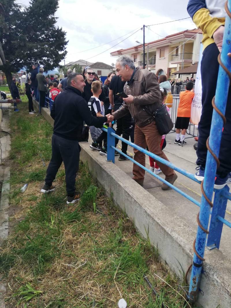 Τσαπαρόπουλος: “Δεν ξεχνάμε τον άδικο χαμό των 21 μαθητών”